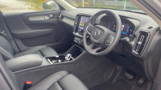 Volvo XC40 2.0 B4P Ultra Dark 5dr Auto Petrol Estate